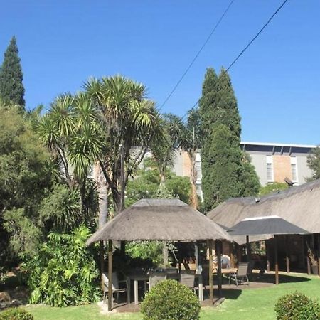 Aero Guest Lodge Kempton Park Exteriér fotografie